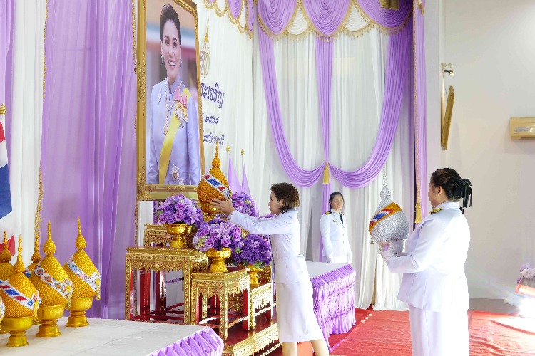 พิธีจุดเทียนชัยถวายพระพรชัยมงคล เฉลิมพระเกียรติสมเด็จพระบรมราชินี