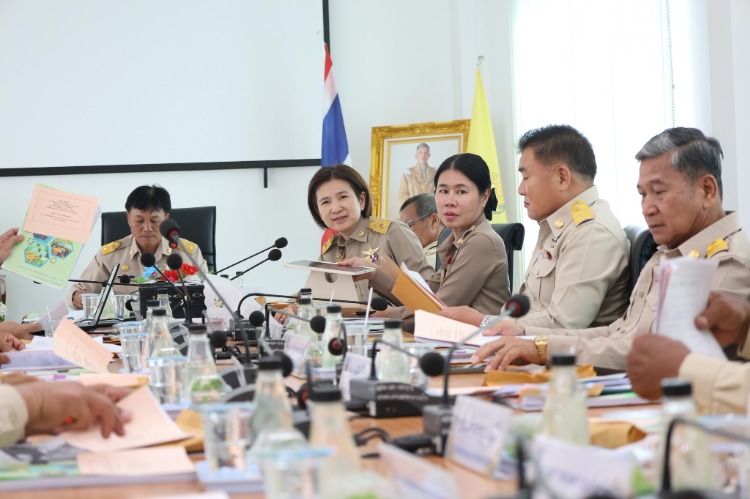 ประชุมสภาองค์การบริหารส่วนตำบลเกาะลอยบางหัก สมัยสามัญ สมัยที่ 3