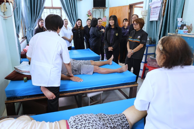 ประกวดวิสาหกิจชุมชน กลุ่มอาชีพนวดเพื่อสุขภาพตำบลเกาะลอย