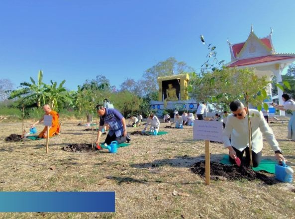 ผู้ว่าฯ พาเข้าวัด วันธรรมสวนะ